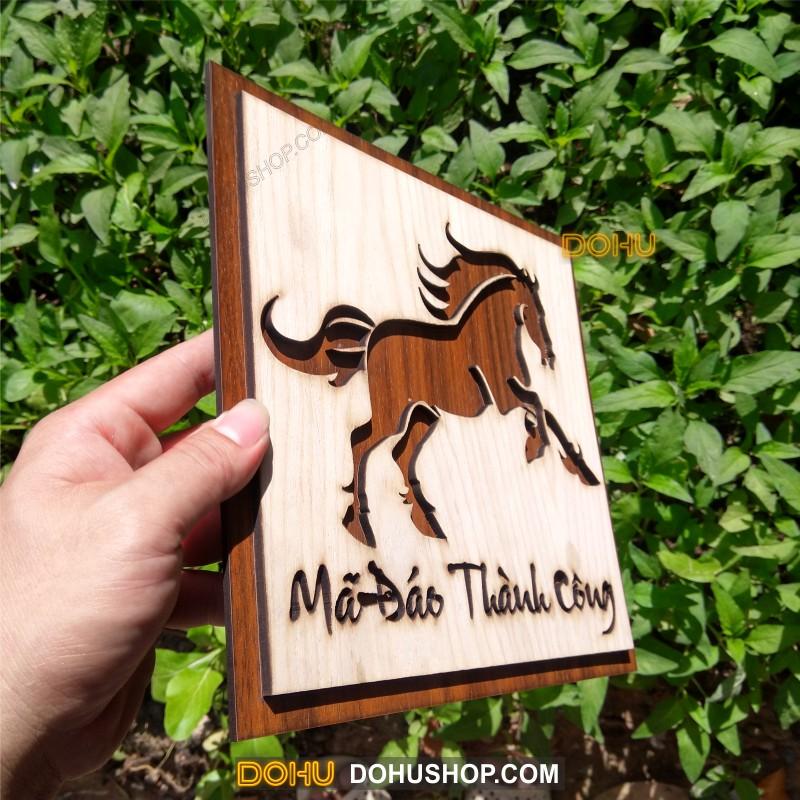 Tranh Gỗ Treo Tường Handmade DOHU010: Mã Đáo Thành Công - Thiết Kế Đơn Giản, Độc Lạ, Sang Trọng