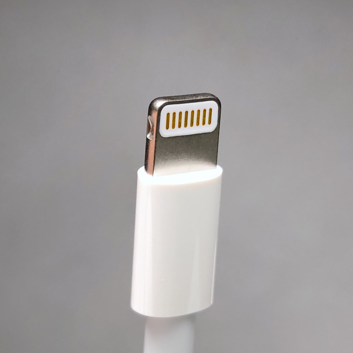 Cáp lightning to USB trắng (2m) cho iPhone/iPad/iPod