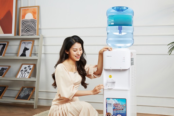 Cây nước nóng lạnh Fujihome WD531C