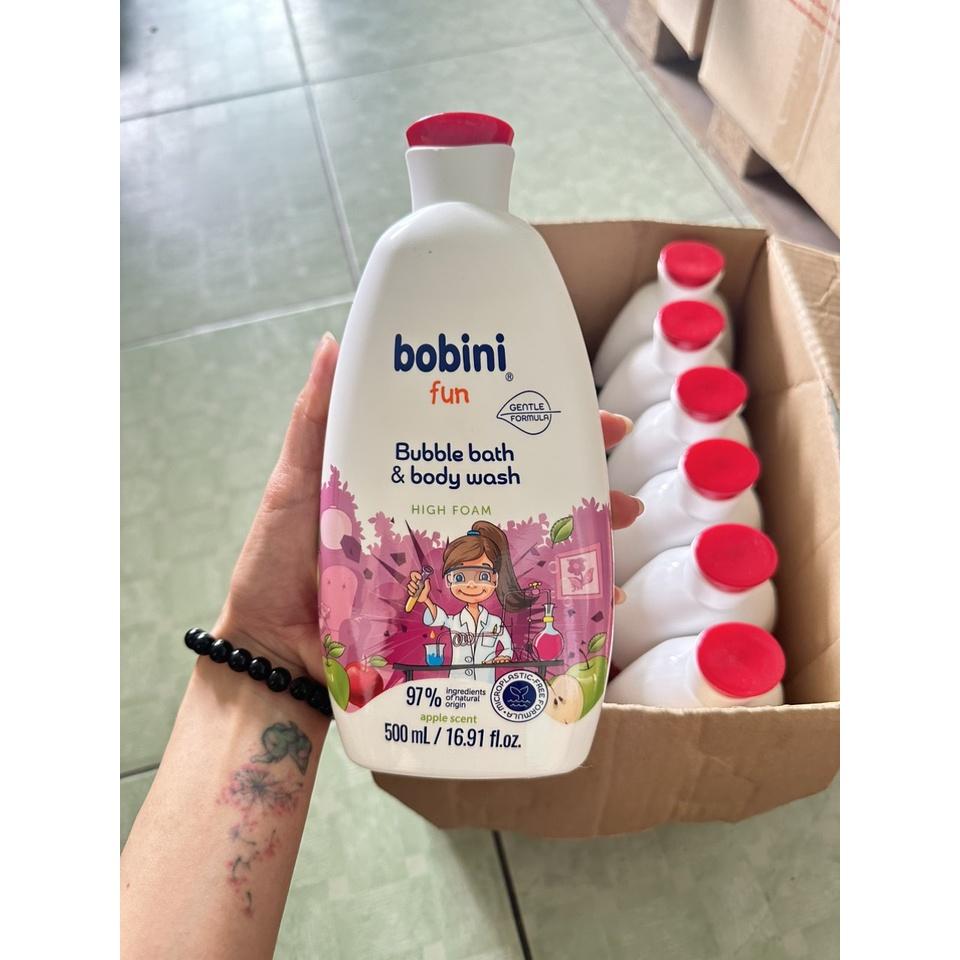 Gel tắm tạo bọt cho trẻ em Bobini Fun mềm mịn hương táo 1+ tuổi 500ML