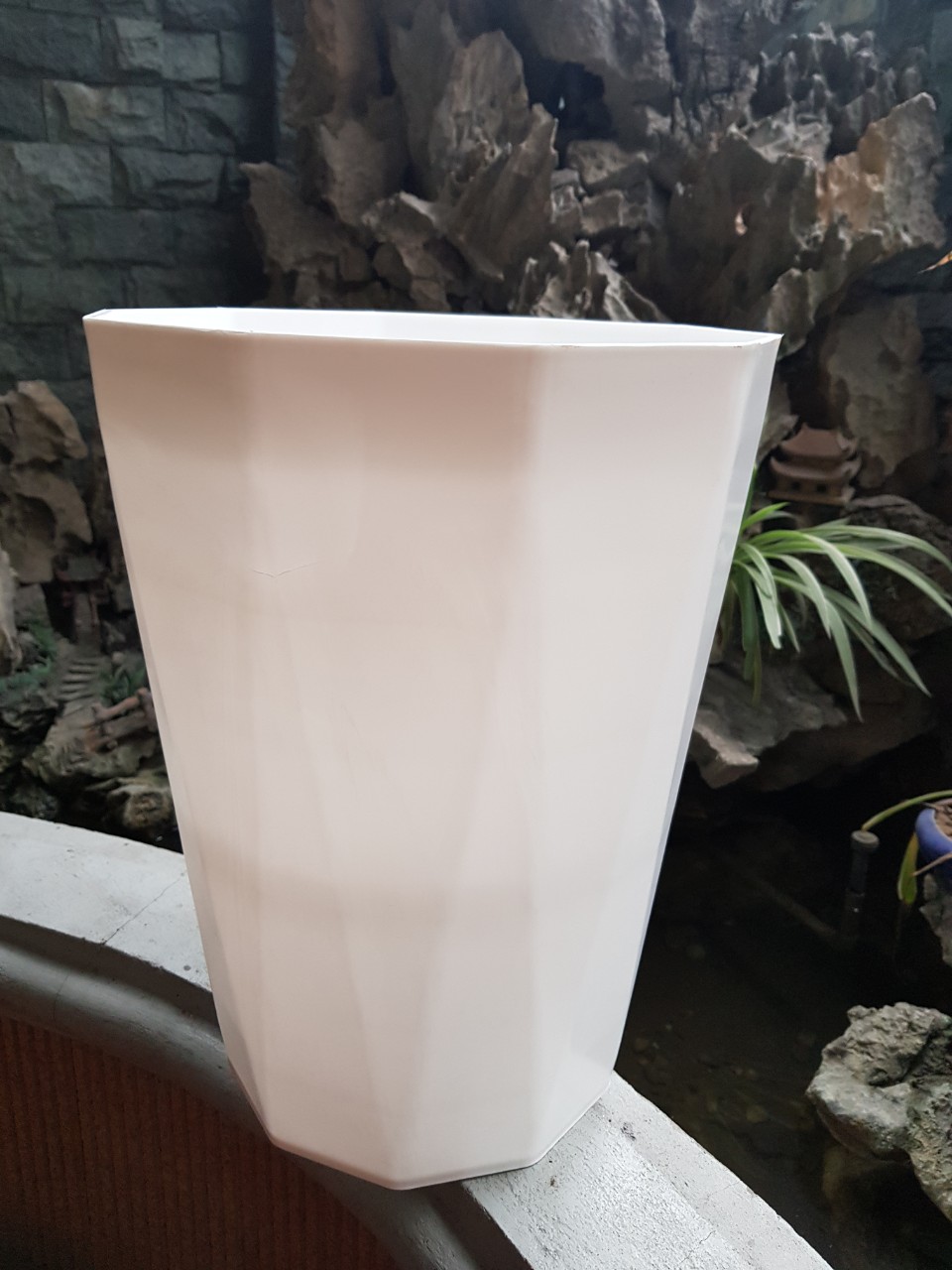 Chậu Trồng Cây Đường Kính Miệng 30 cm , Kim Cương , Bằng Nhựa Cao Cấp.