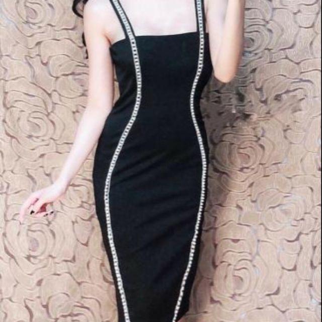 Đầm body 2 dây viền ren trắng