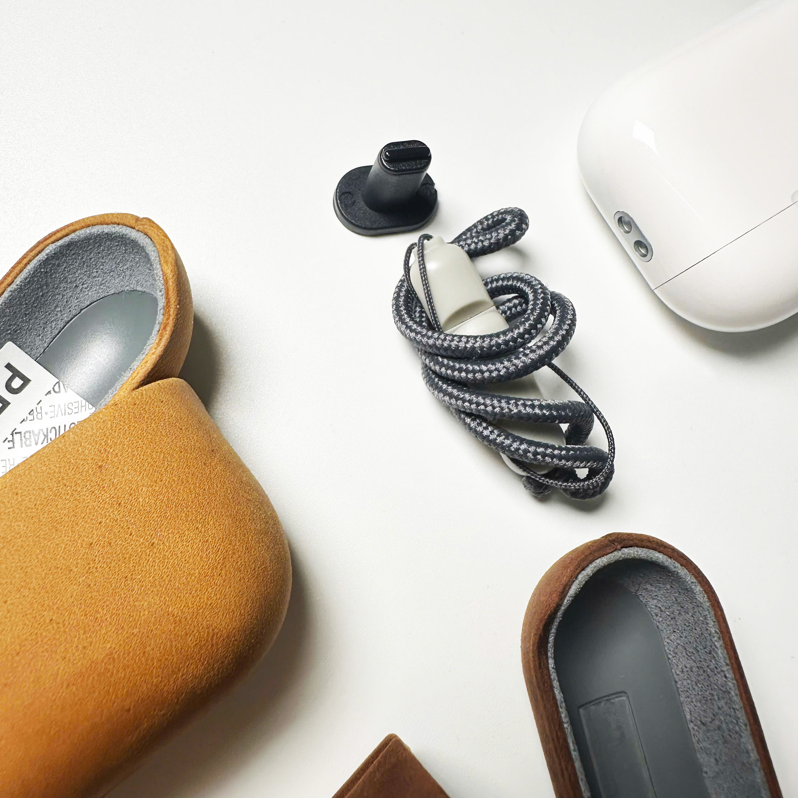 Bao Case Da Bò cho Airpods Pro 3 - Hàng Chính Hãng