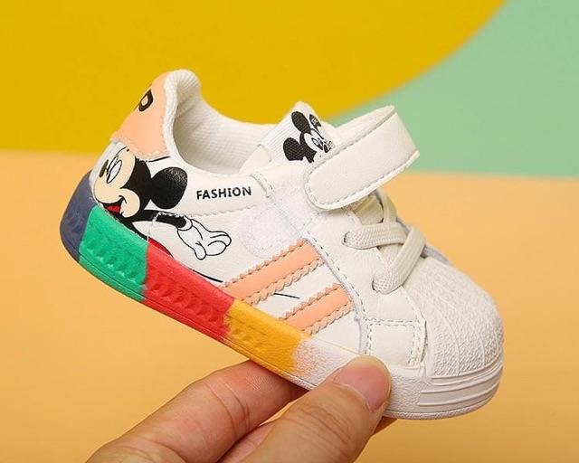 Giày thể thao cao cấp cho bé trai bé gái mẫu mới nhất 2021
