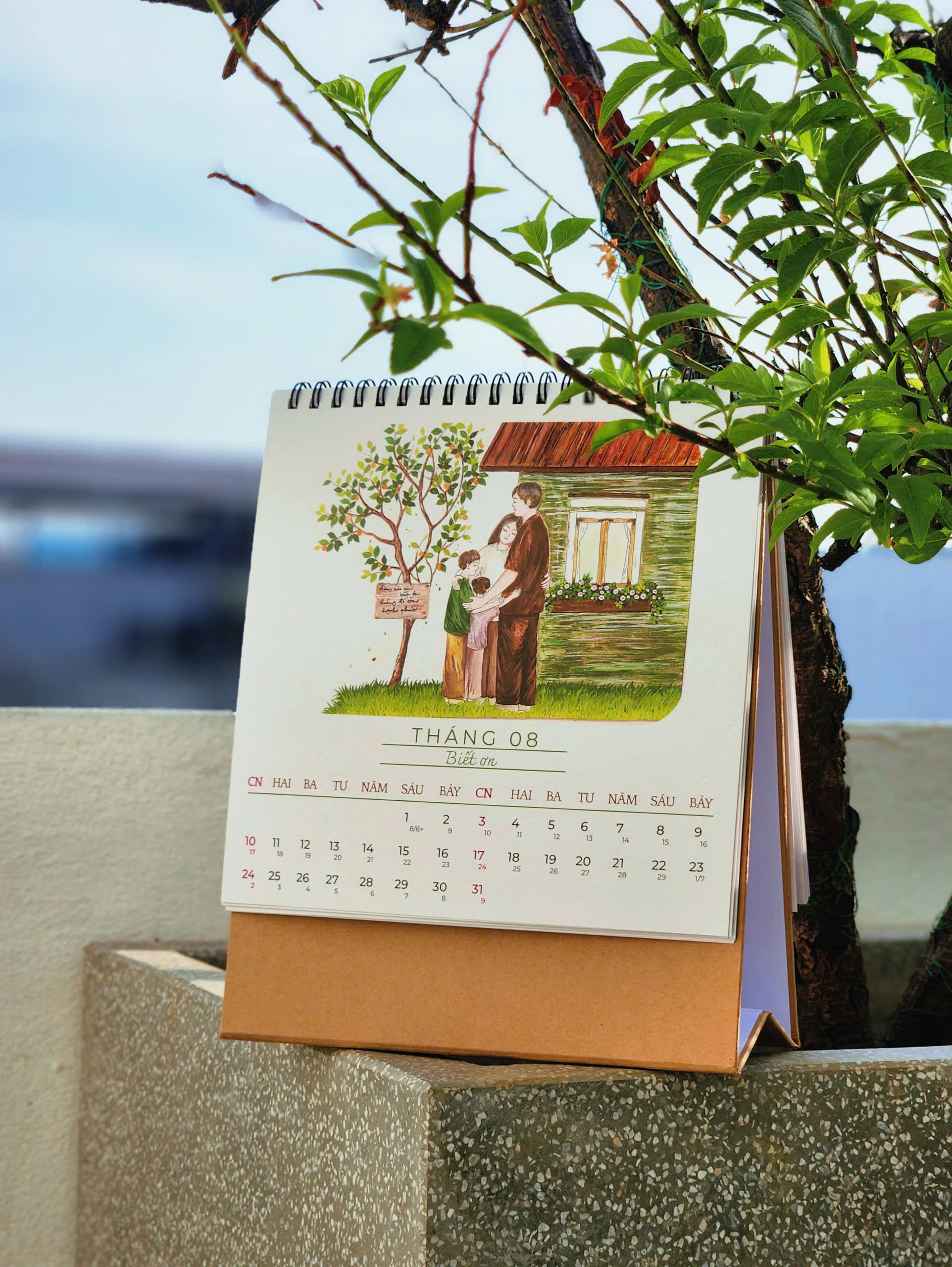 (Combo 2 lịch) Lịch Treo Tường + Lịch để bàn - Thư Pháp Làng Mai – Chủ đề: Ý thức em mặt trời tỏ rạng – Thái Hà Books (năm 2025)