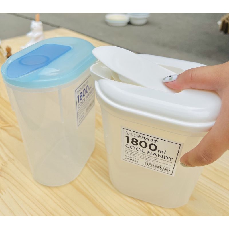 Bình nước 1,8L có tay cầm Nhật Bản