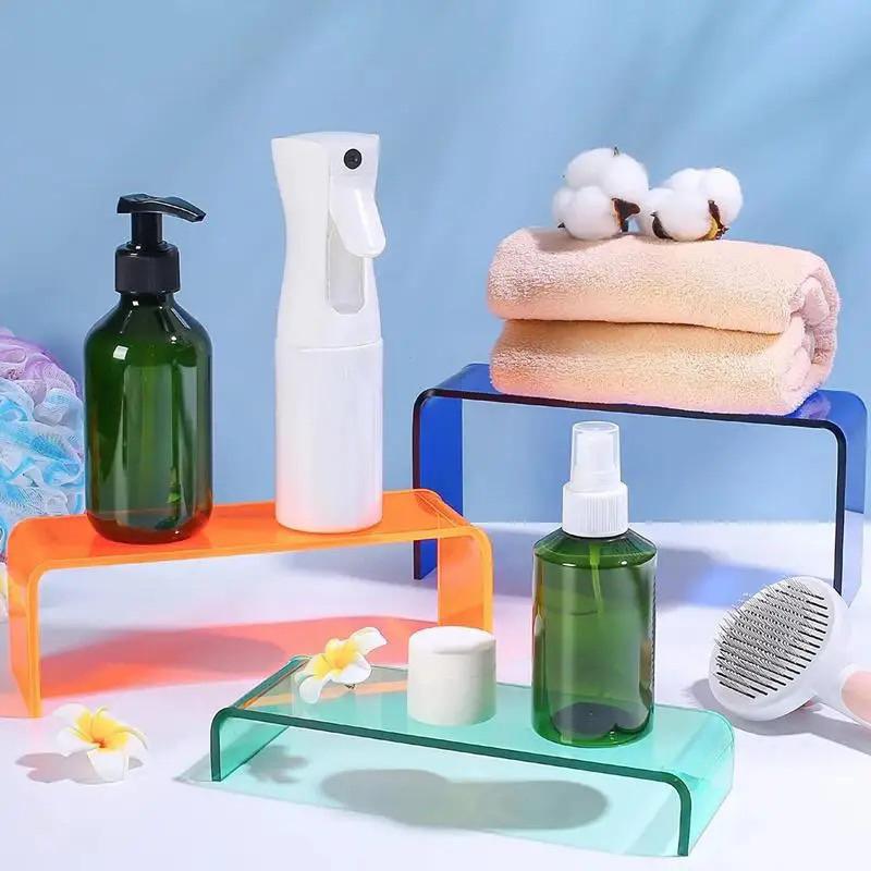 Hàng cao cấp, Kệ mica chữ U trưng bày sản phẩm, nước hoa, son, nhiều màu sắc - Cam xuyên sáng B