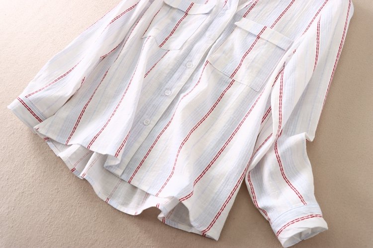 Áo sơ mi nữ công sở cổ V thiết kế 2 túi nắp ngực, sọc màu nhẹ nhàng CS93