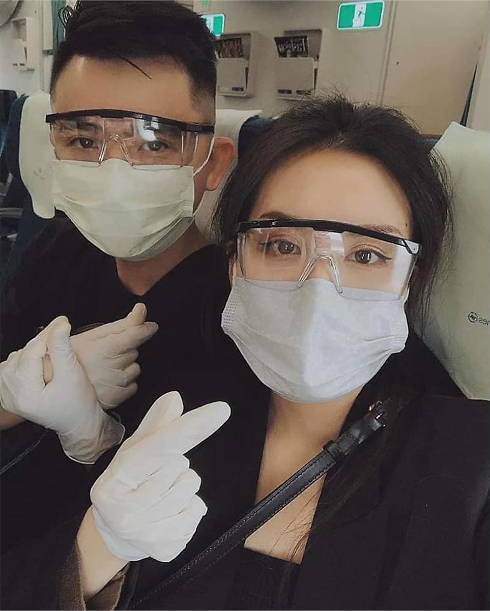 Kính trong suốt chống bụi, mưa, gió nam nữ dùng được