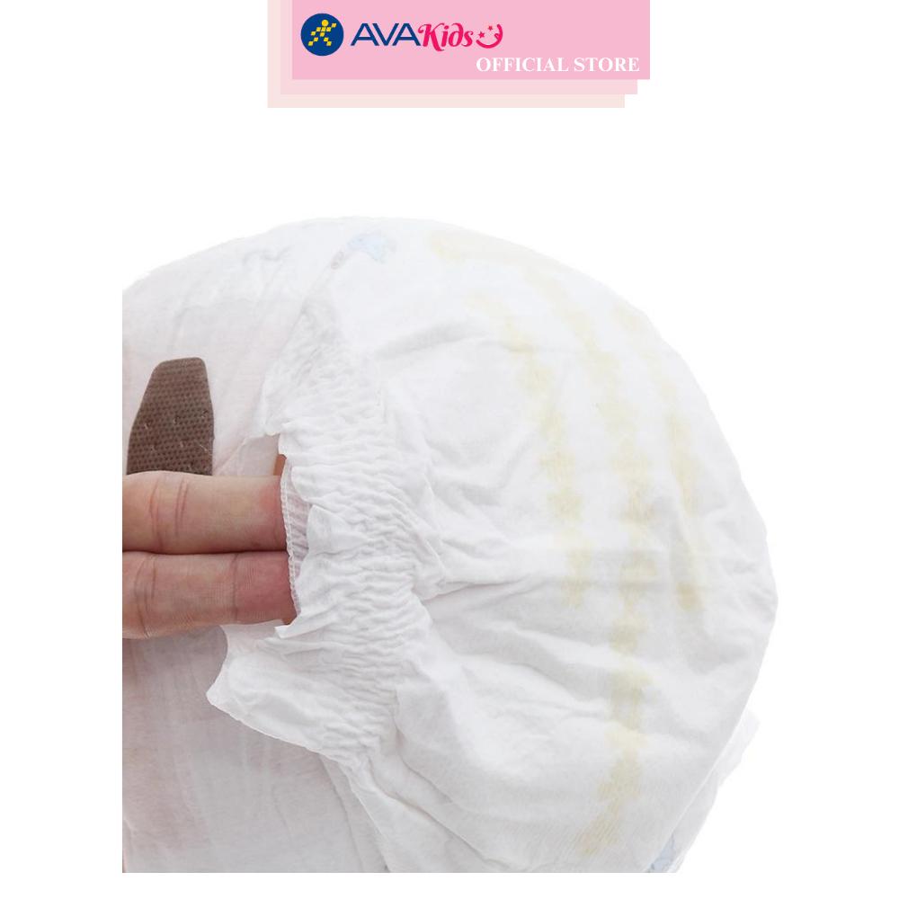 Tã dán Moony Natural size NB 62 + 4 miếng (Dưới 5 kg)