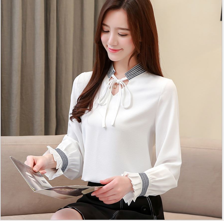 Áo kiểu nữ dài tay phối viền sang trọng - thích hợp mặc đi làm mang đến vẻ thanh lịch sang trọng