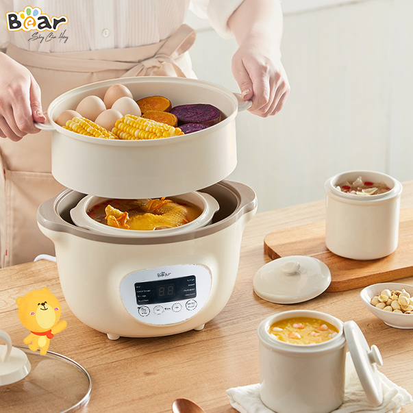 Nồi nấu chậm Bear SUBE002 1,6L màu nâu với 7 chức năng cho các hoạt động: Nấu, hấp, hầm cách thủy, giữ 100% giá trị dinh dưỡng, ... có ruột nồi bằng sứ cao cấp