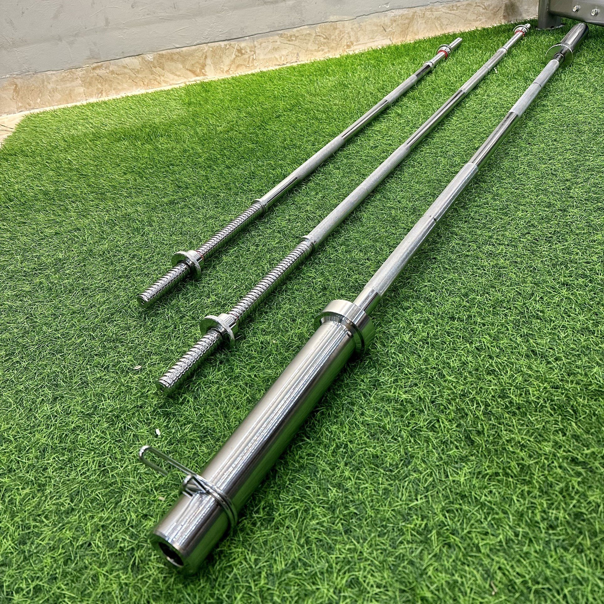 Thanh đòn tạ thẳng, chất liệu thép mạ inox 1.2m hoặc 1.5m + 2 chốt khóa (phi 25)