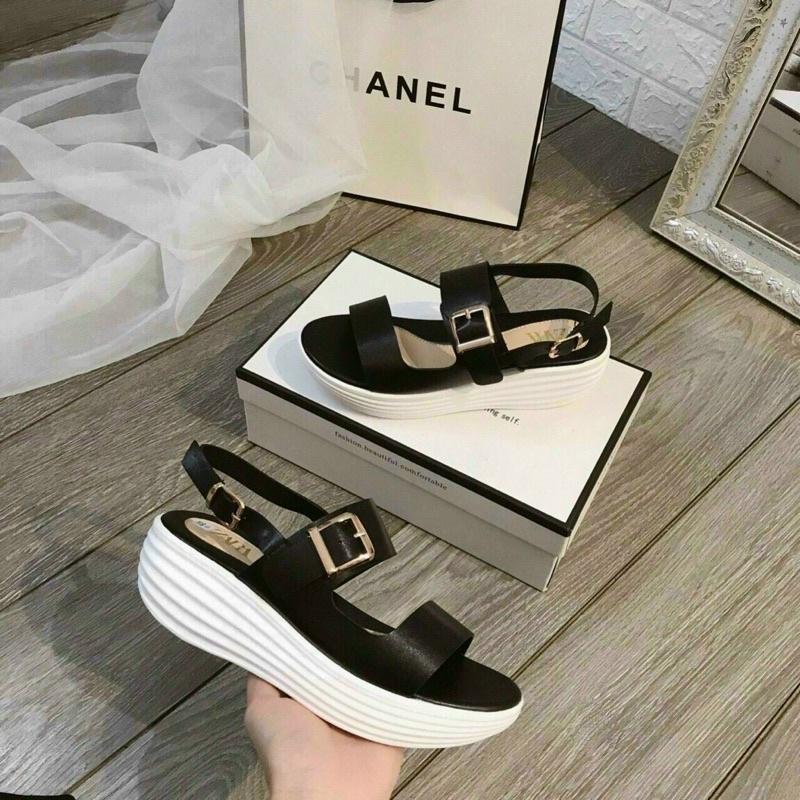 Sandal xuồng đế siêu nhẹ êm, khoá cạnh cực chất, năng động trẻ trung ️