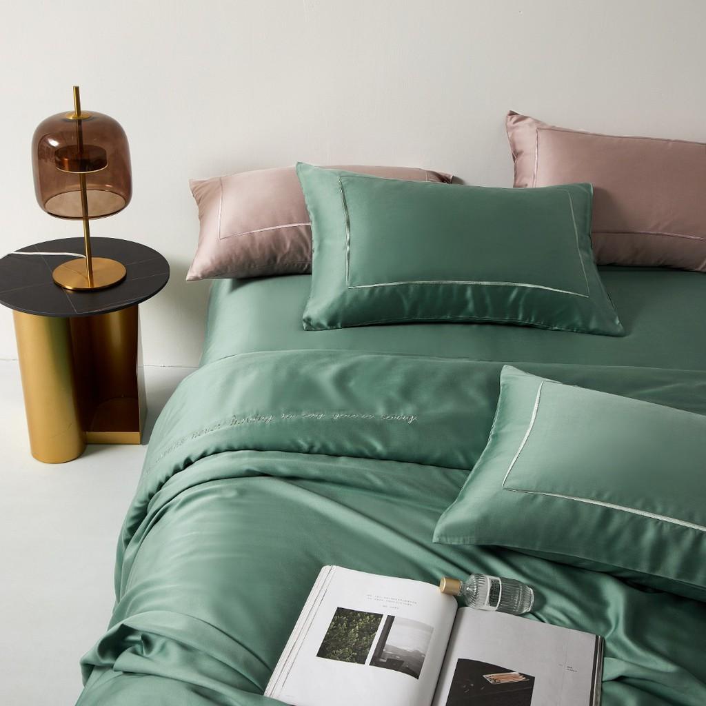 Bộ chăn ga gối cao cấp 100%Tencel, Tone màu xanh rêu đậm, thêu phối, chất liệu siêu mềm mát mịn