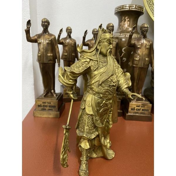 Tượng Đồng Phong Thủy , Tượng Quan vân Trường