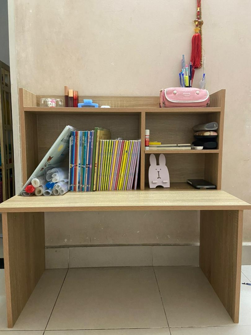 BÀN HỌC THÔNG MINH KẾT HỢP KỆ SÁCH TIẾT KIỆM DIỆN TÍCH - GP119
