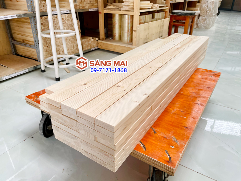 Thanh gỗ thông rộng 6cm x dày 2cm x dài 1m + láng mịn 4 mặt