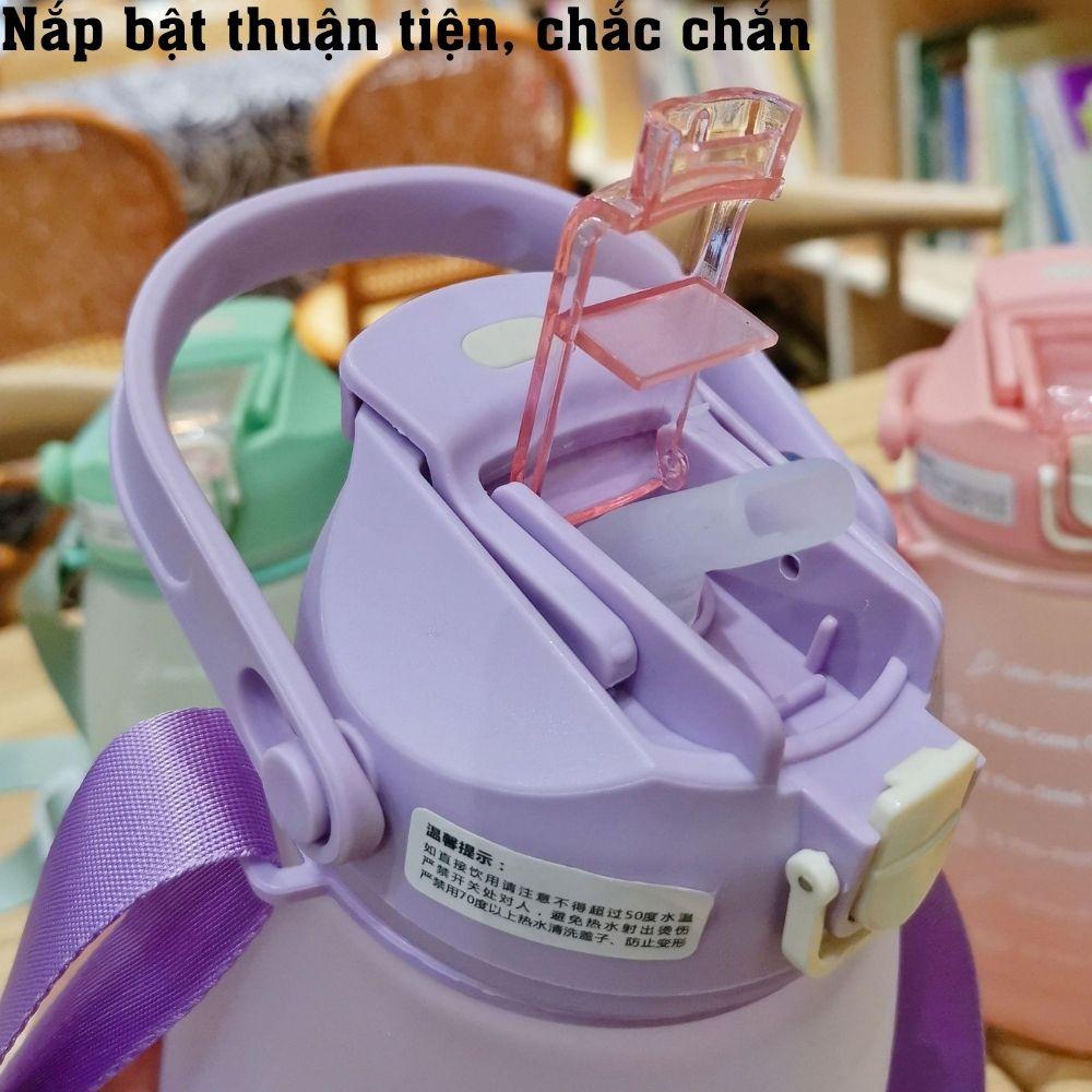 Bình đứng nước chia vạch theo giờ kèm ống hút và stiker cho bé đi học bằng nhựa dung tích 1300 ml