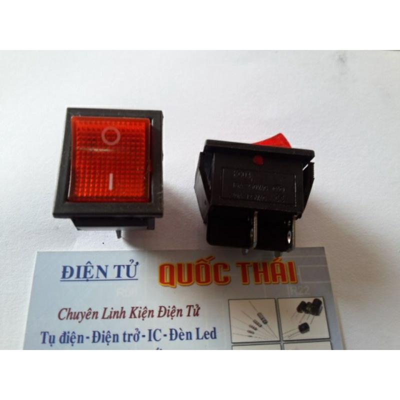 Công tắc 4 chân 15A có đèn.