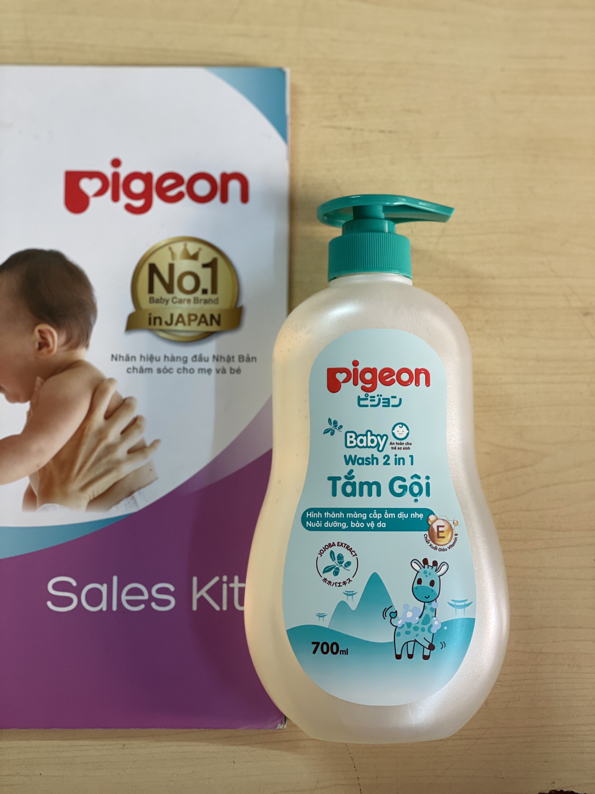 Tắm Gội Pigeon Dịu Nhẹ  Hương Jojoba 700Ml (Mẫu Mới)