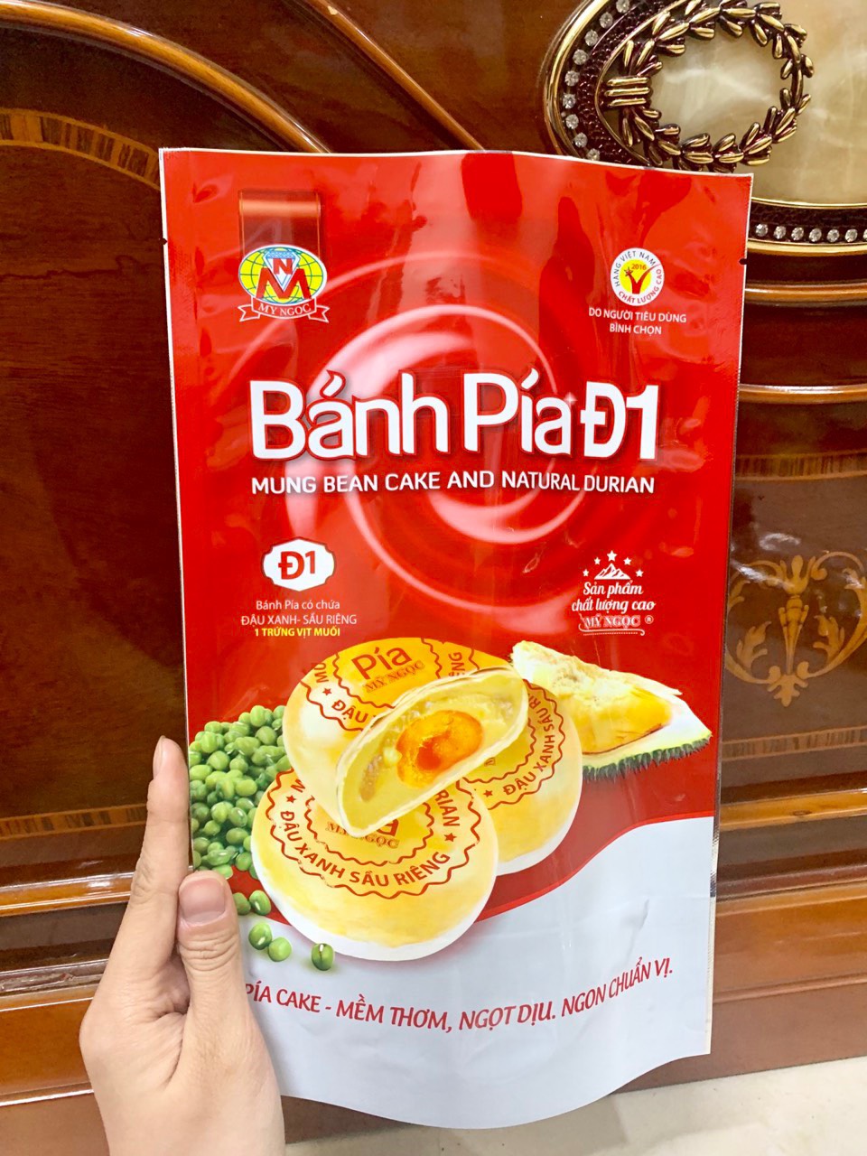 390g Bánh pía Đ1 đậu xanh SẦU RIÊNG TƯƠI đặc biệt - Đ1 Pia Cake with MUNG BEAN &amp; FRESH DURIAN