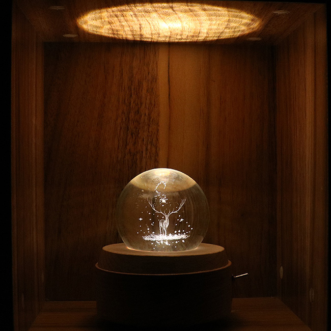 hộp nhạc quả cầu pha lê 3d