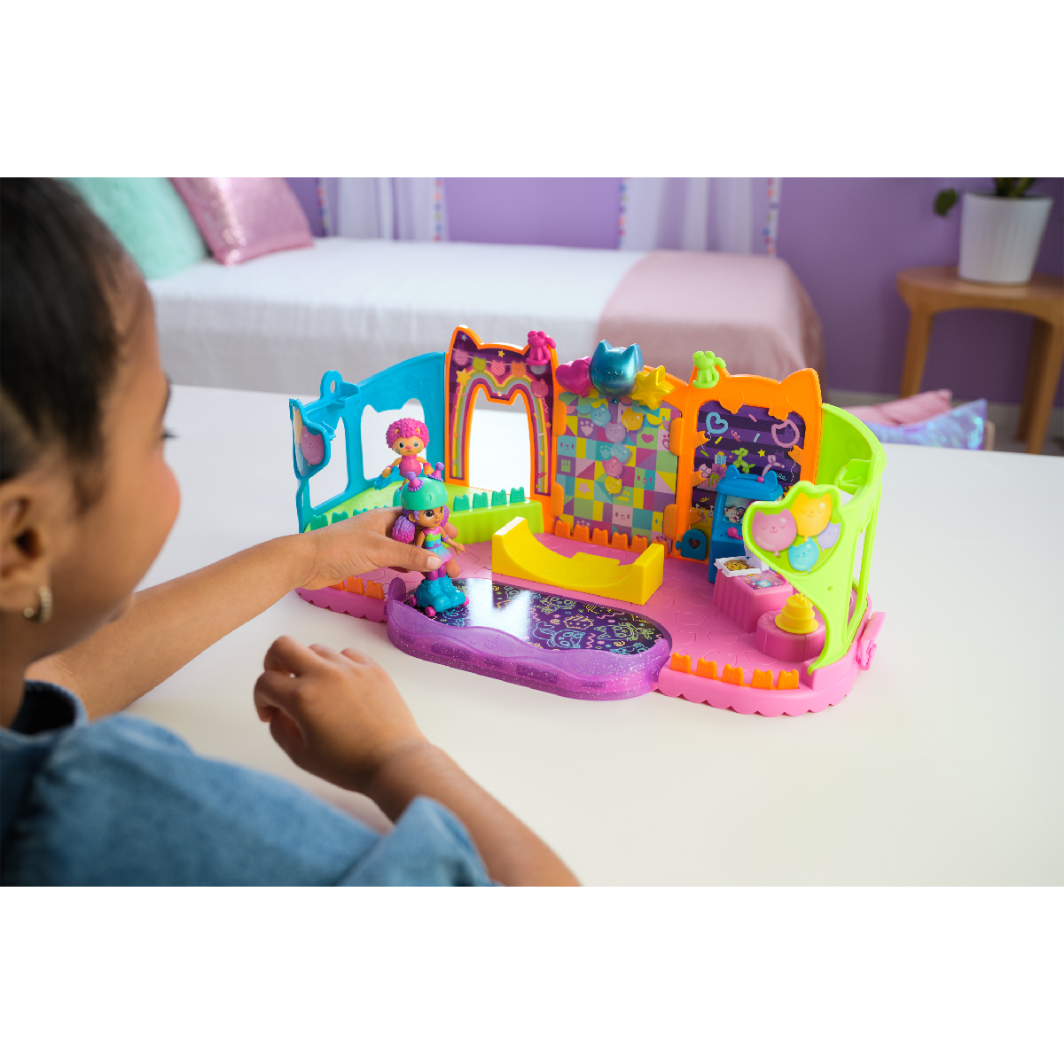 Đồ Chơi Gác Xép Tiệc Vui Nhộn Của Gabby GABBY DOLLHOUSE 6069755