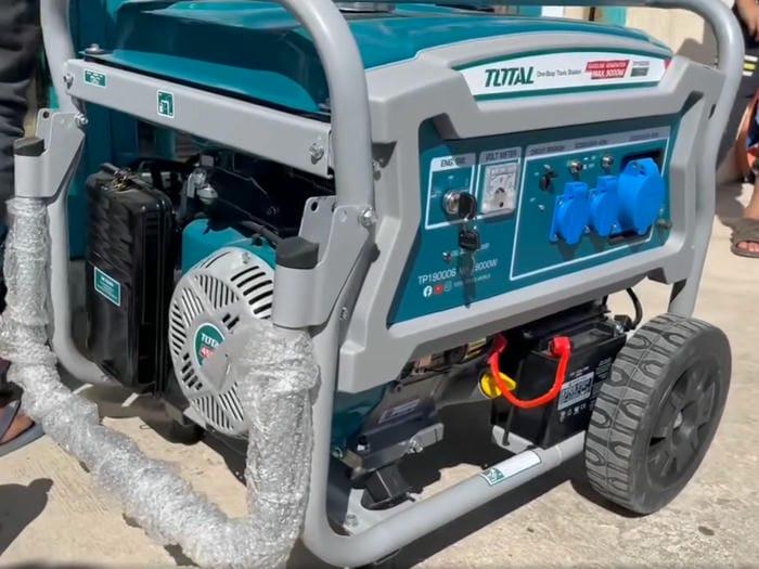 MÁY PHÁT ĐIỆN DÙNG XĂNG 9.0KW TOTAL TP190006 - HÀNG CHÍNH HÃNG