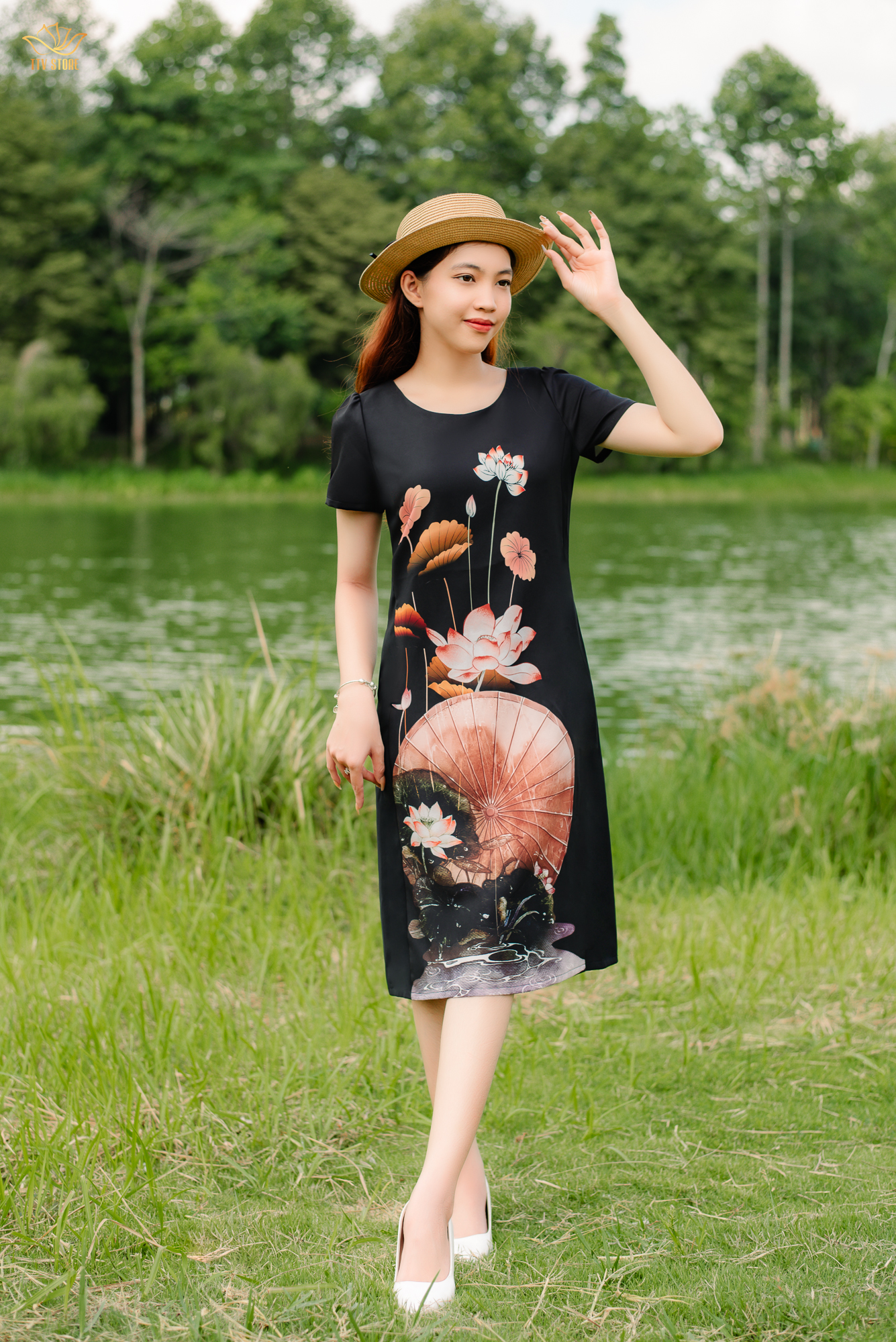 Đầm suông thiết kế trung niên cao cấp sang trọng Cổ tròn tay ngắn màu Đen họa tiết TTV STORE TTV1399