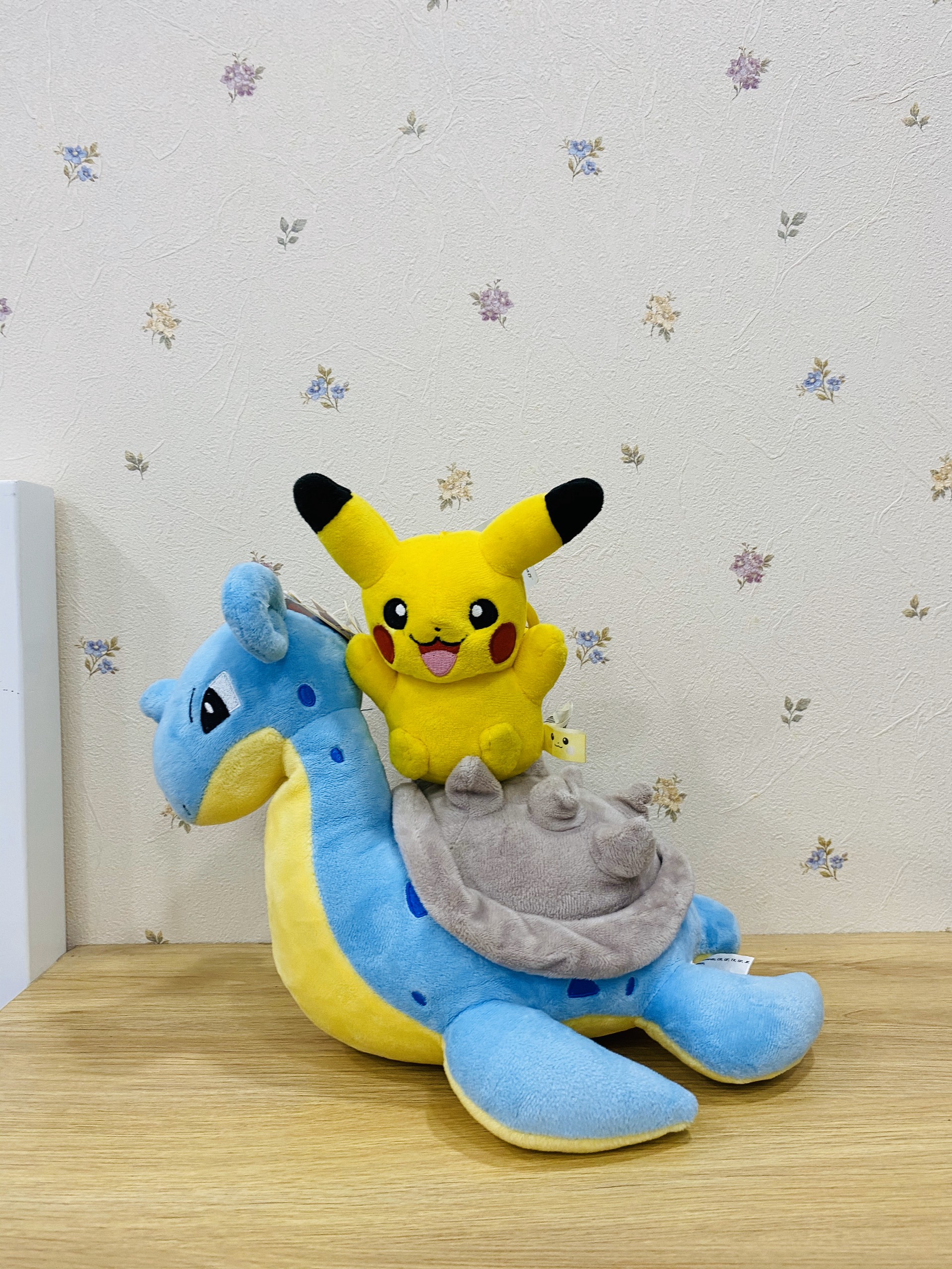 Gấu bông Pokemon Lapras + tặng 1 pokemon dạng móc khóa