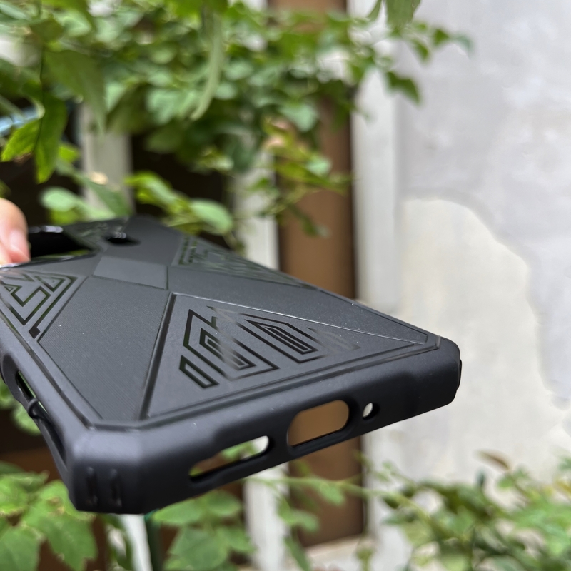 Ốp lưng Black Shark 5 – Shark 5 Pro đen chống sốc V2