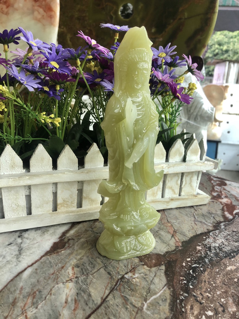 Tượng Phật Bà Quan Thế Âm Bồ Tát đứng đài sen cầu bình an đá ngọc Onyx - Cao 20 cm