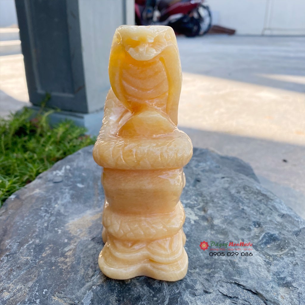Tượng đá rắn 12 con giáp phong thủy đá ngọc hoàng long 15cm đá Non Nước