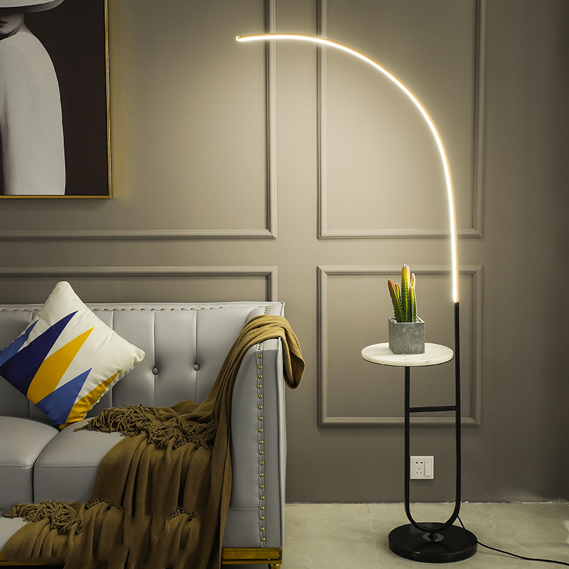 Đèn LED Cây Đứng Trang Trí Phòng Khách 3 Chế Độ Màu Siêu Sáng Thiết Kế Độc Đáo Hiện Đại
