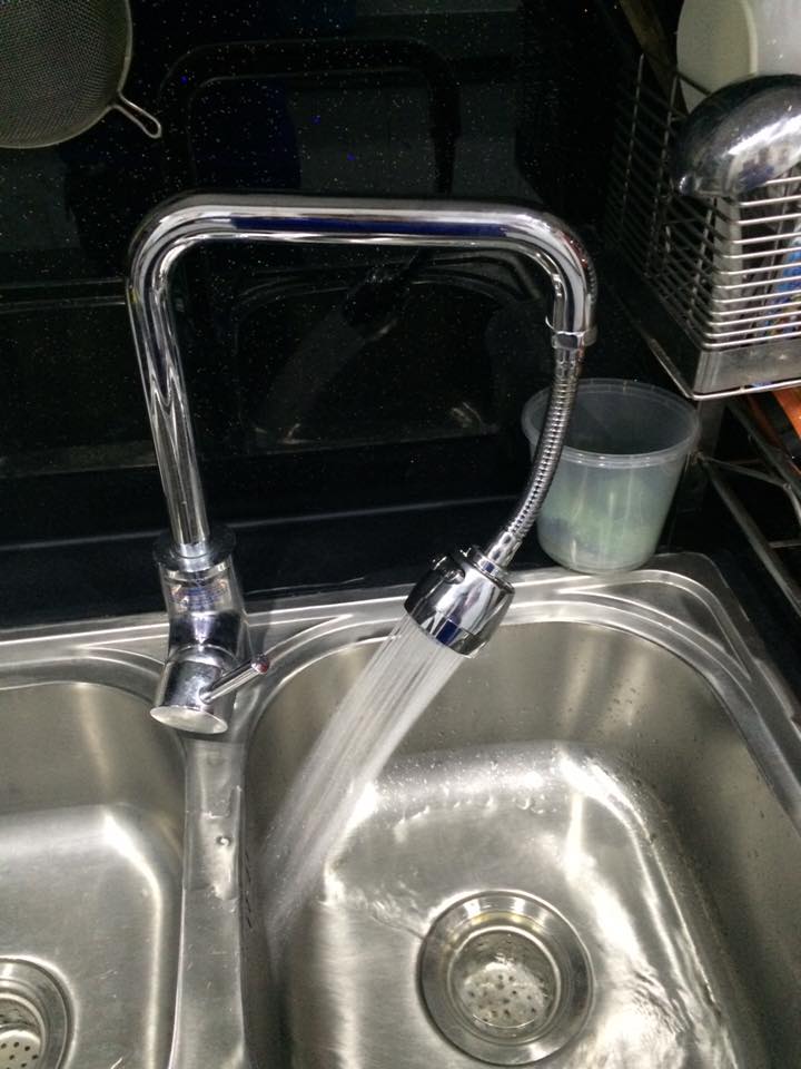 Đầu Vòi Xoay 360 Inox Có 2 Chế Độ Bật Nước Rửa Mọi Thứ, Mọi Ngóc Ngách Trong Bồn Rửa Bát Một Cách Tiện Lợi, Dễ Dàng