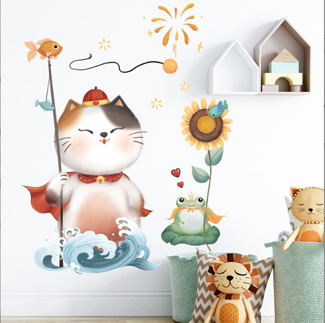 Decal trang trí tường - Mèo thần tài và hoàng tử ếch