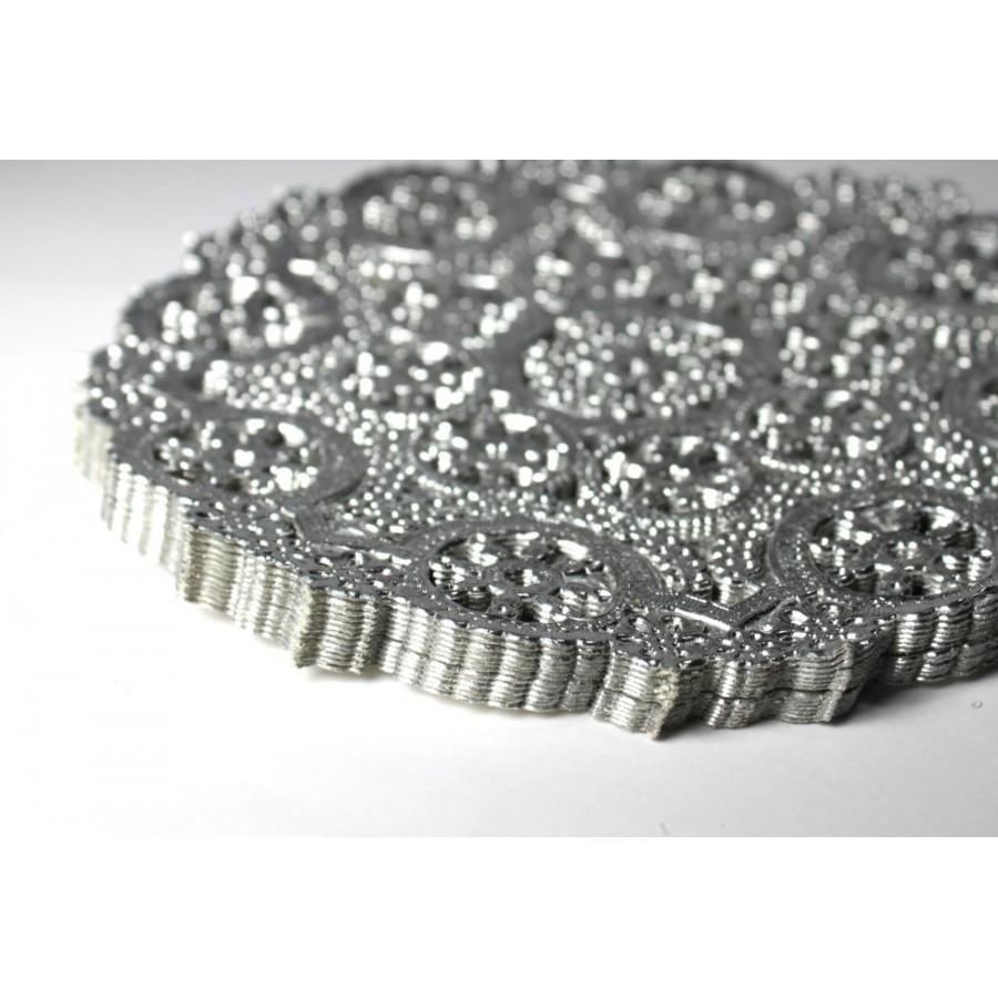 Giấy lót viền hoa tròn màu bạc size 6 inch ~ 15cm