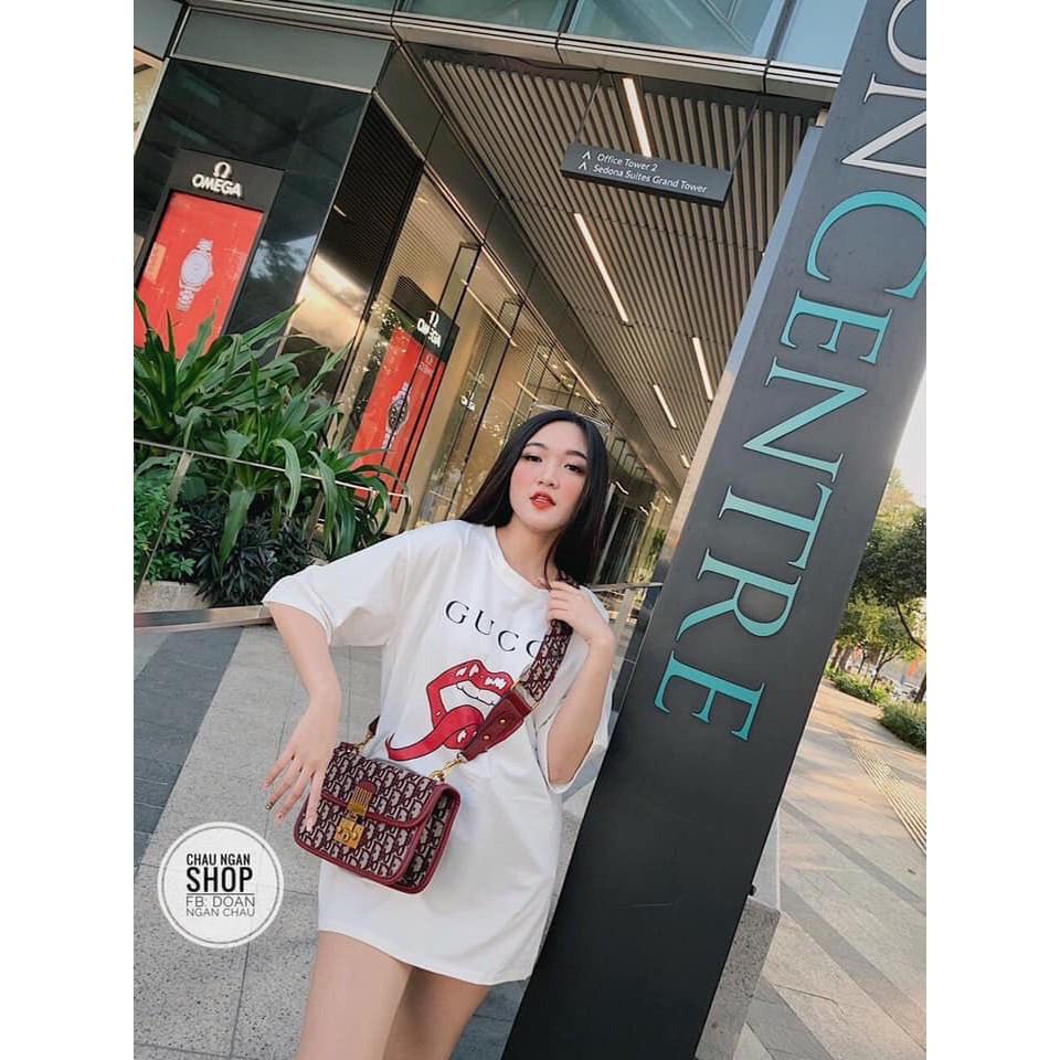 Áo thun nữ tay lỡ Hình Môi Đỏ