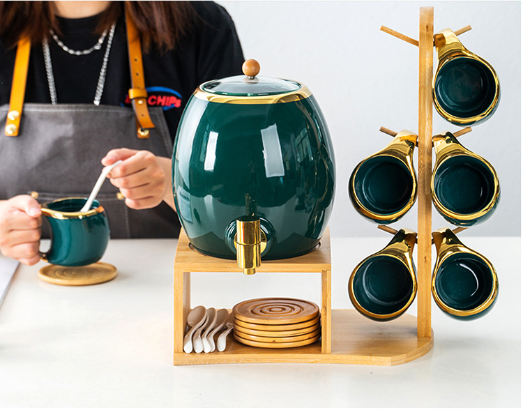 Bộ bình rót nước kèm 6 cốc xanh ngọc bích Bộ bình rót nước kèm 6 cốc xanh ngọc bích