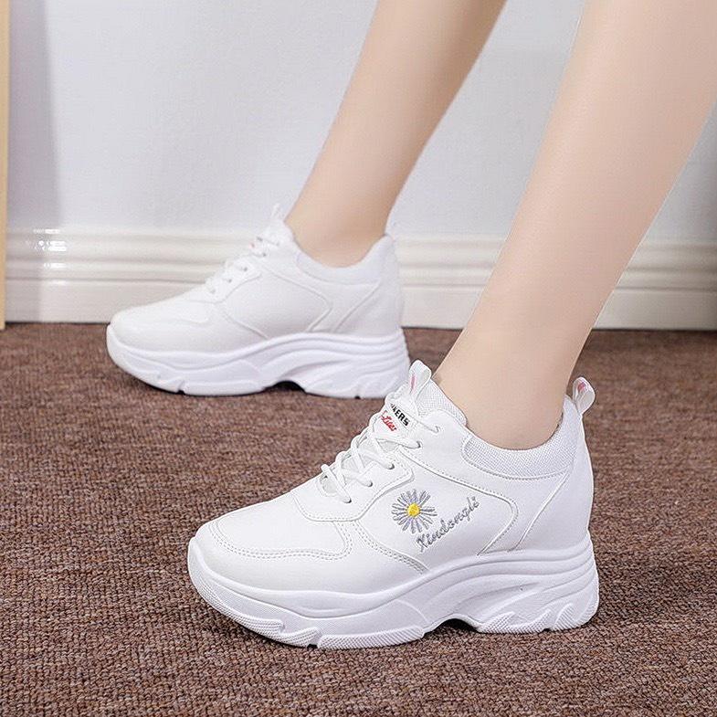 Giầy thể thao nữ nâng đế 7 phân hoa cúc xanh