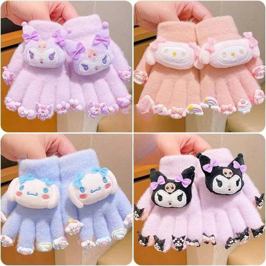 Găng tay cho bé hoạ tiết Kuromi, Melody, Cinamol có gắn charm, stiker cho bé gái 3-10 tuổi
