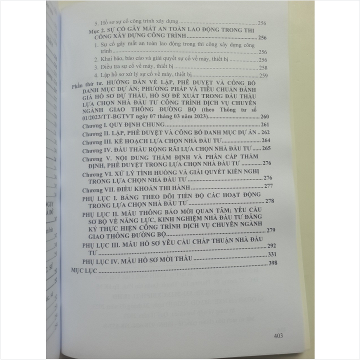 Sách Hướng Dẫn Một Số Nội Dung về Hợp Đồng Trong Xây Dựng (theo Thông tư số 02/2023/TT-BXD ngày 03/03/2023 của Bộ Xây dựng) - V2204T