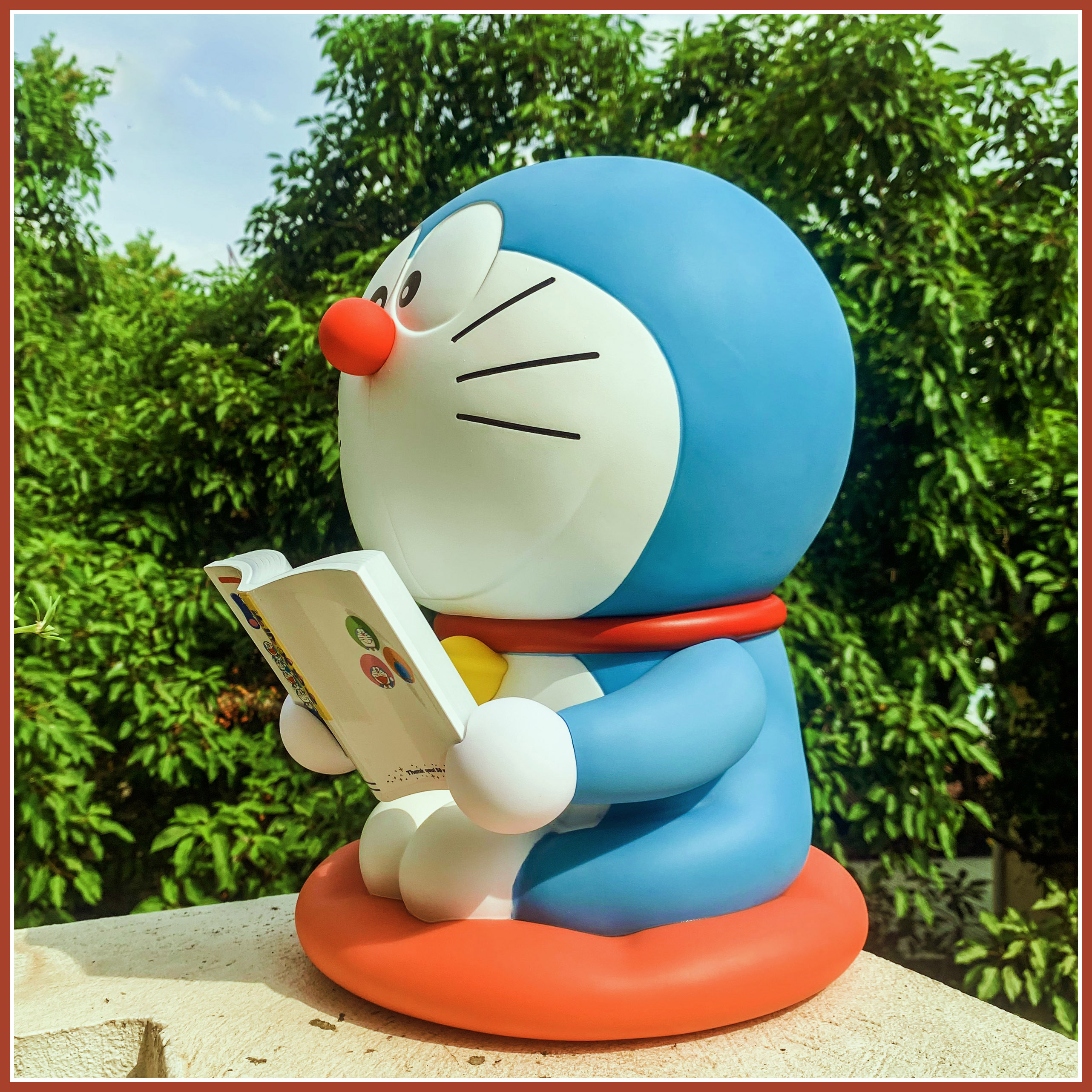 Mô hình doremon , doraemon đọc sách siêu khủng