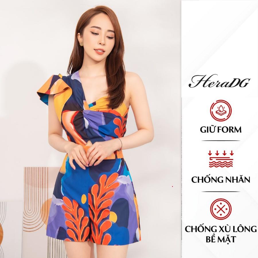 Jumpsuit nữ thiết kế xoắn ngực bèo lệch vai BST &quot;Touch of the sea&quot; của HeraDG, họa tiết độc quyền SJSBB3004