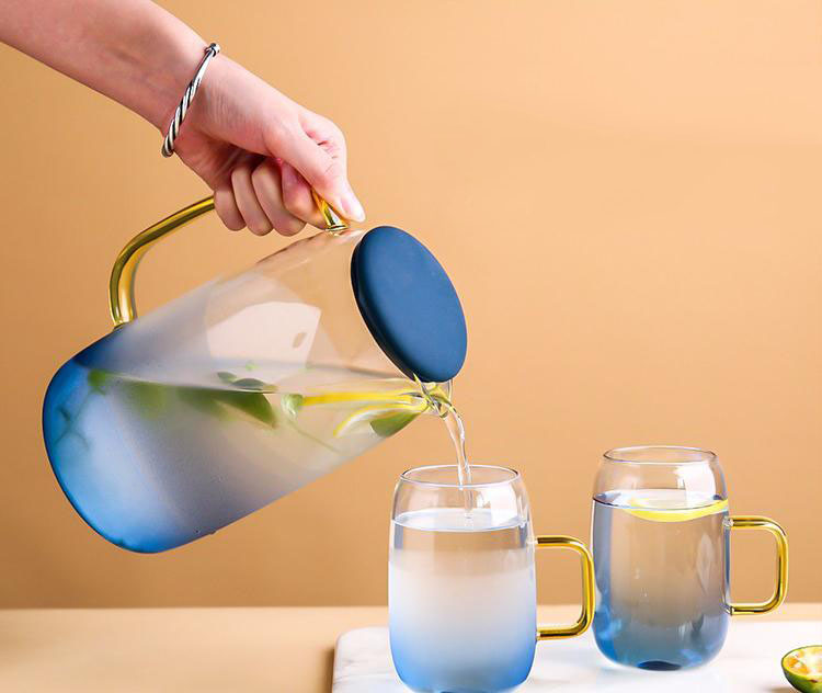 Bình thủy tinh xanh ngọc 1,5L và 2 ly uống nước 280ML
