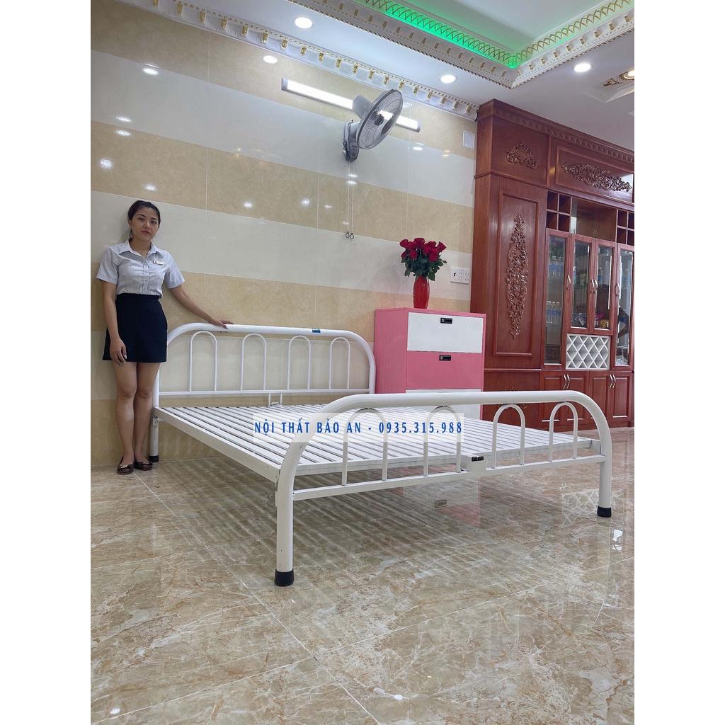 Giường sắt tròn cổ điển SANG TRỌNG đẹp giá xưởng - Nhiều kích thước -