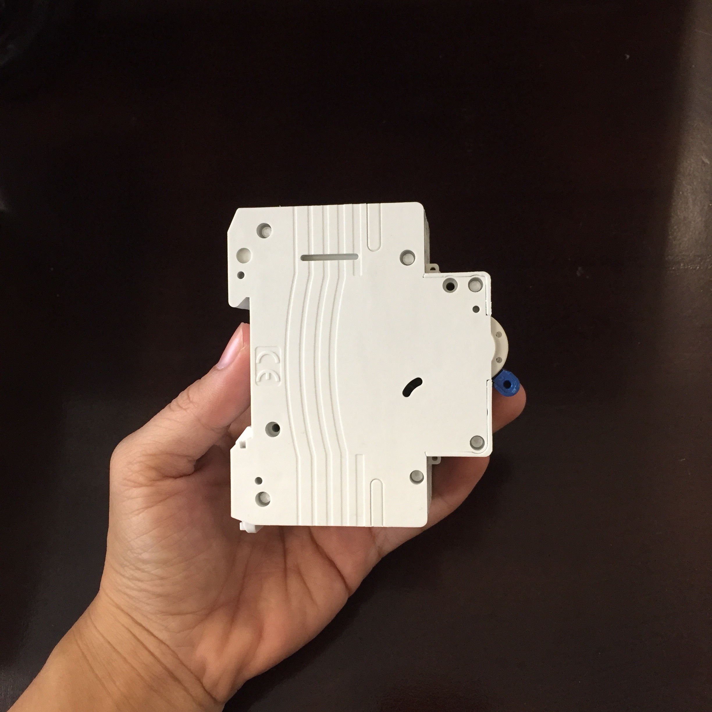 Cầu dao điện một chiều DC CB Bộ ngắt mạch cho Solar Năng Lượng Mặt Trời GIVASOLAR CHANA DC 500V 1000V 25A