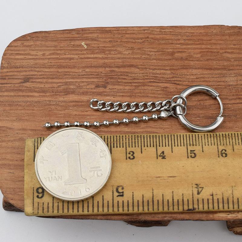 Khuyên tai giống Suga BTS đeo 1 bên