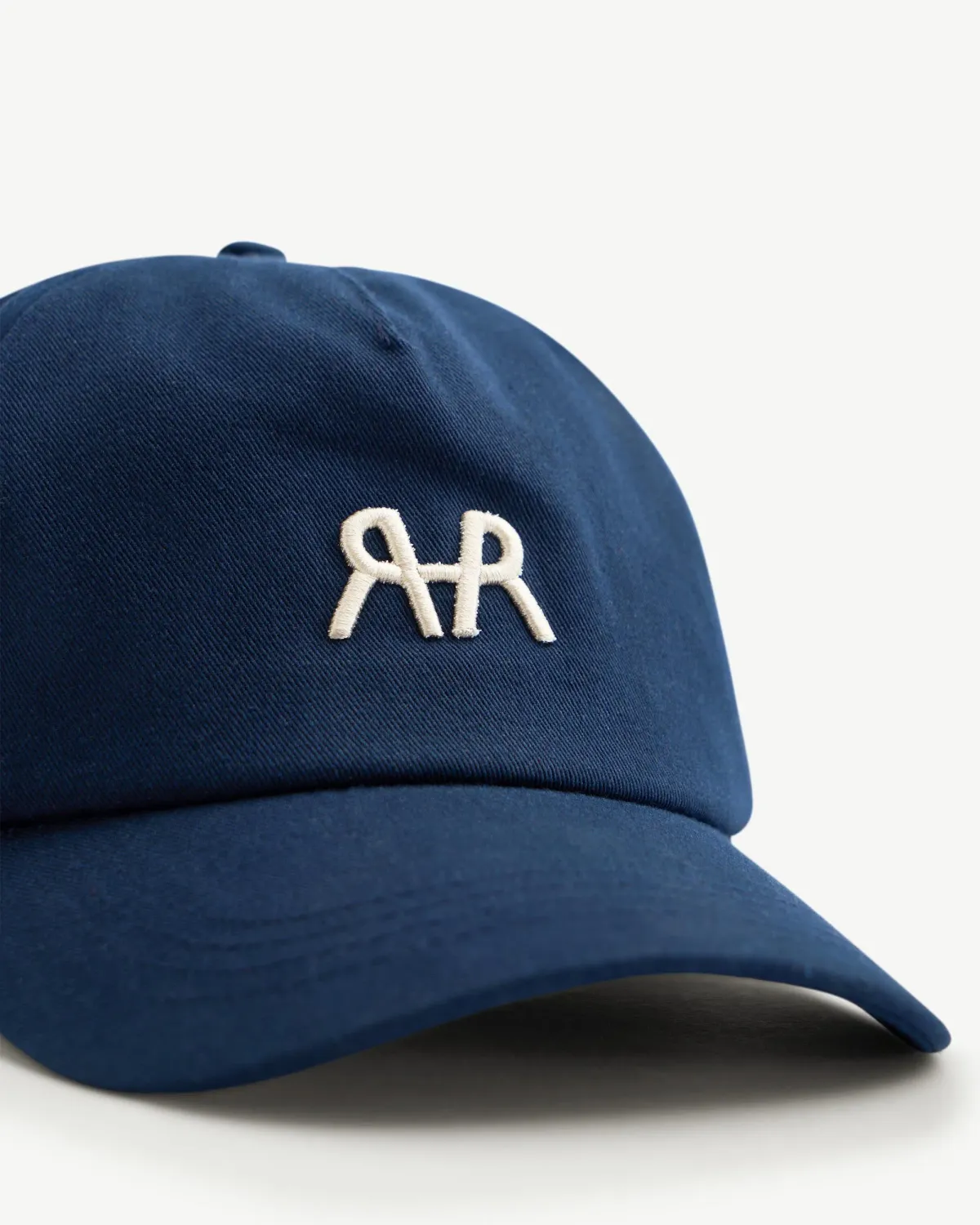 Nón kết (Mũ lưỡi trai) hình thêu. Freesize - RT 10S25CAP011 | ROUTINE CÀ MAU